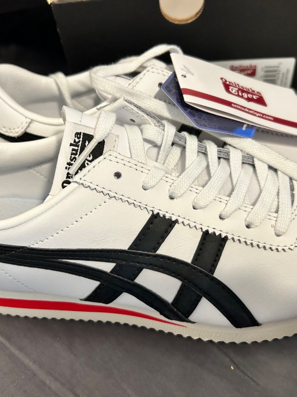Onitsuka Tiger Corsair White and Black Sneakers (asics) - Picture 5 of 7